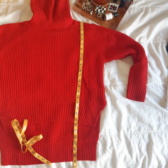Wilfred Lin Sweater in Red Wool - Picture 7 of 9